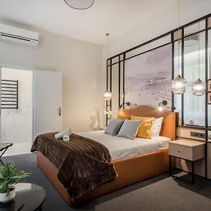Hotel Astoria Boutique Suites- Location By Bqa, Budapeszt