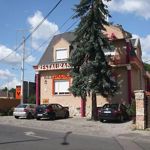 Otel Attila, Budapeşte